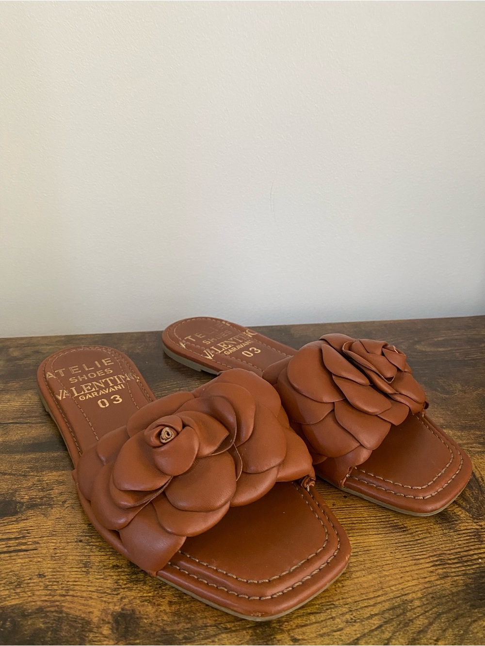 Valentino Atelier 03 Rose Edition Leather Sandals (38.5)